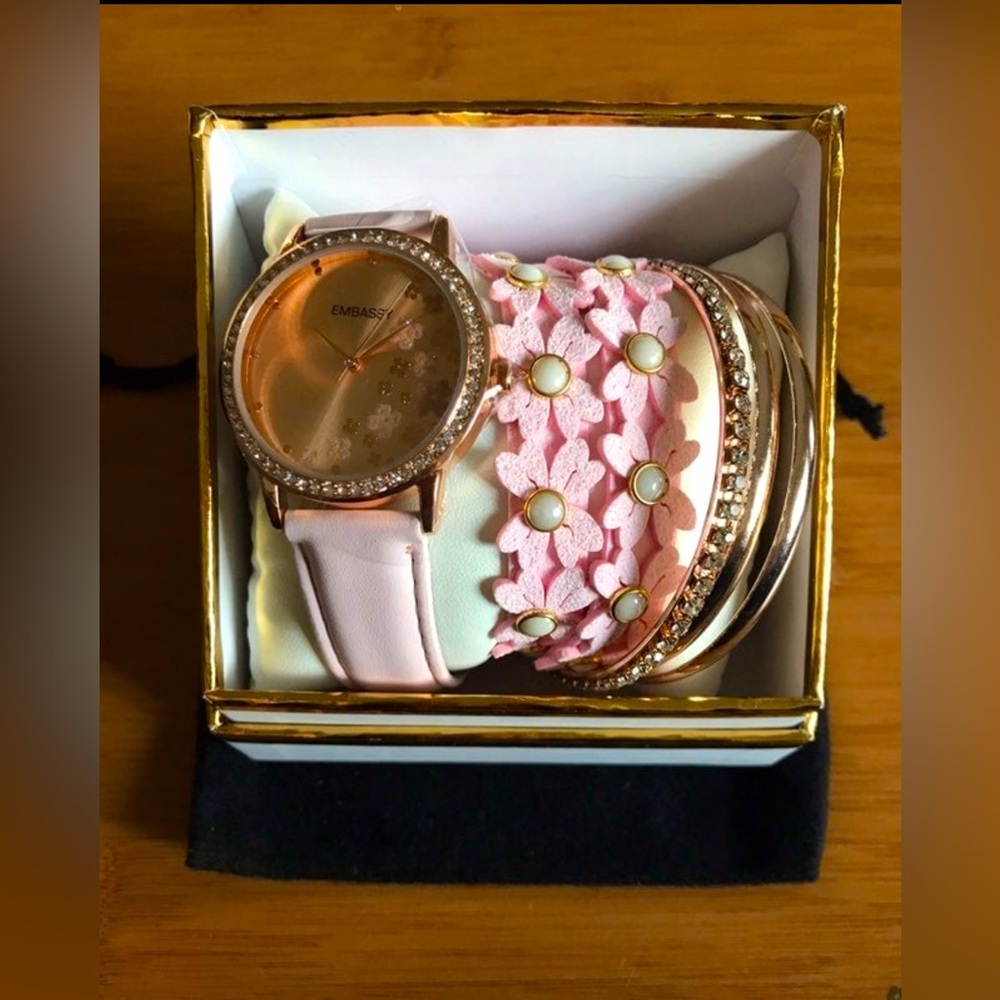 Ladies Watch and Bracelet Set